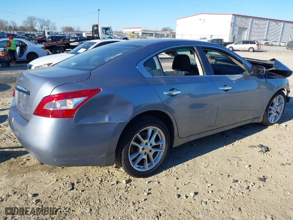 2011 Nissan Maxima 3.5 SV w/Sport Pkg with VIN 1N4AA5AP1BC868235, listed as a IAAI auction lot 41173803 with 1 mi miles. Bid and sale history available at carsss.com. Image 4.