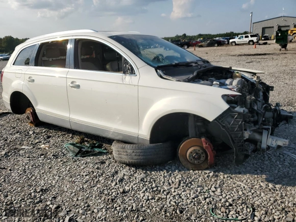 2007 Audi Q7 Premium with VIN WA1BV74L17D085824, listed as a Copart auction lot 58259024 with 0 mi miles and Salvage Title. Bid and sale history available at carsss.com. Image 4.