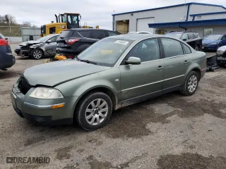 2003 Volkswagen Passat GLS with VIN WVWPD63B33P451809, listed as a Copart auction lot 81546604 with 168,002 mi miles and Non Repairable. Bid and sale history available at carsss.com. Image 1.