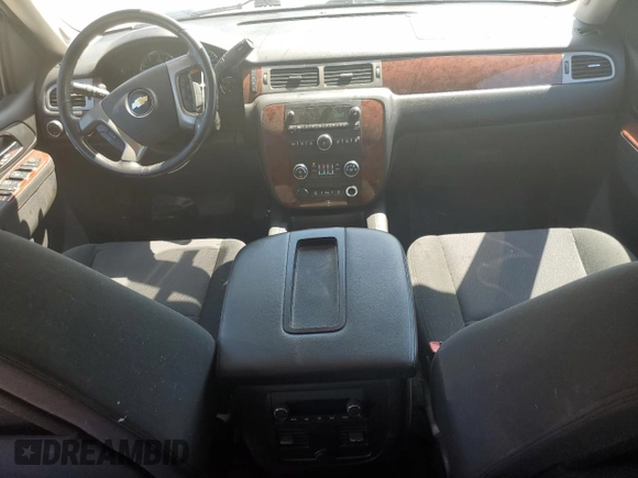 2013 Chevrolet Avalanche LS with VIN 3GNTKEE77DG352947, listed as a Copart auction lot 54572305 with 120,015 mi miles and Clean title. Bid and sale history available at DreamBid. Image 8.