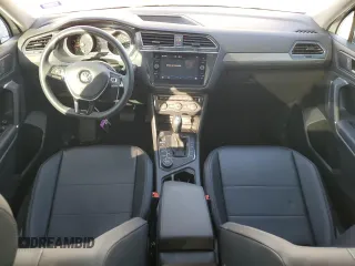 2020 Volkswagen Tiguan SE with VIN 3VV2B7AX4LM025185, listed as a Copart auction lot 48942445 with 82,550 mi miles and Salvage Title. Bid and sale history available at DreamBid. Image 8.