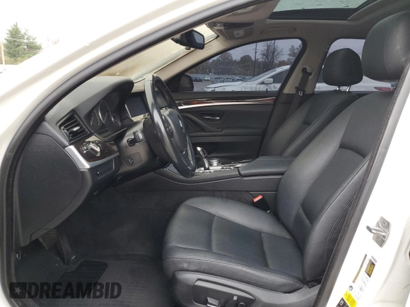 2015 BMW 5 Series 528i xDrive с VIN WBA5A7C59FD628317, выставлен на аукционе Copart как лот 79424114 с пробегом Не указан миль и На запчасти • Non repairable. История ставок и продаж доступна на DreamBid. Изображение 7.
