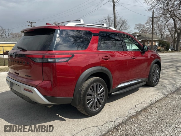 2023 Nissan Pathfinder Platinum z VIN 5N1DR3DH1PC265961, wystawiony jako Copart lot #50937965 z przebiegiem 20 268 mil mil oraz Czysty tytuł • Clean title. Historia ofert i sprzedaży dostępna na DreamBid. Obrazek 4.