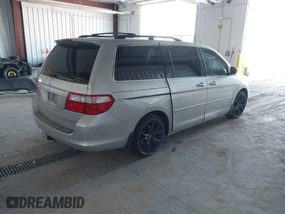 2006 Honda Odyssey EX-L z VIN 5FNRL387X6B413006, wystawiony jako IAAI lot #41687289 z przebiegiem 192 701 mil mil oraz . Historia ofert i sprzedaży dostępna na DreamBid. Obrazek 4.