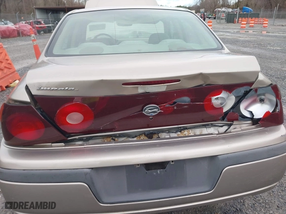 2003 Chevrolet Impala with VIN 2G1WF52E739445725, listed as a IAAI auction lot 41714913 with 116,119 mi miles. Bid and sale history available at carsss.com. Image 6.