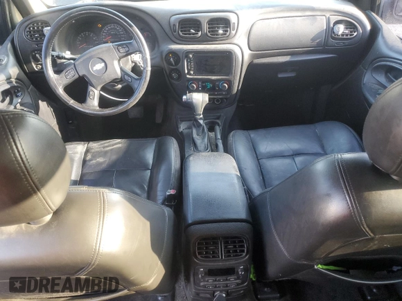 2008 Chevrolet TrailBlazer 3LT with VIN 1GNDT13S582231818, listed as a Copart auction lot 52579845 with 252,844 mi miles and Salvage Title. Bid and sale history available at DreamBid. Image 8.