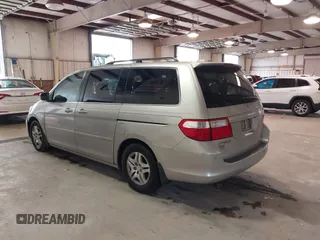 2006 Honda Odyssey EX-L z VIN 5FNRL38746B461357, wystawiony jako IAAI lot #41040746 z przebiegiem 256 047 mil mil oraz . Historia ofert i sprzedaży dostępna na DreamBid. Obrazek 3.