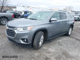 2019 Chevrolet Traverse LT Cloth with VIN 1GNEVGKW2KJ306980, listed as a IAAI auction lot 41718999 with 59,315 mi miles. Bid and sale history available at carsss.com. Image 17.