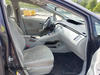 2012 Toyota Prius One z VIN JTDKN3DUXC1531049, wystawiony jako IAAI lot #42410633 z przebiegiem 162 532 mil mil oraz . Historia ofert i sprzedaży dostępna na DreamBid. Obrazek 5.