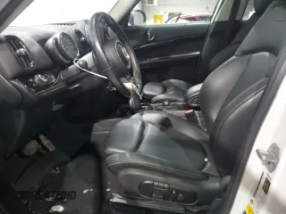 2019 MINI Countryman Cooper S z VIN WMZYT5C52K3E63082, wystawiony jako Copart lot #44956995 z przebiegiem 86 683 mil mil oraz Szkoda całkowita • Salvage title. Historia ofert i sprzedaży dostępna na DreamBid. Obrazek 7.
