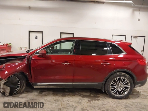 2016 Lincoln MKX Reserve z VIN 2LMTJ8LR5GBL76270, wystawiony jako IAAI lot #41489666 z przebiegiem 113 465 mil mil oraz . Historia ofert i sprzedaży dostępna na DreamBid. Obrazek 14.