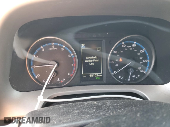 2018 Toyota RAV4 XLE with VIN 2T3WFREV0JW517488, listed as a Copart auction lot 51000975 with 68,105 mi miles and Salvage title. Bid and sale history available at DreamBid. Image 9.