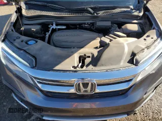 2019 Honda Pilot Touring 7-Passenger with VIN 5FNYF6H61KB060421, listed as a Copart auction lot 49460295 with 41,362 mi miles and Salvage Title. Bid and sale history available at DreamBid. Image 12.