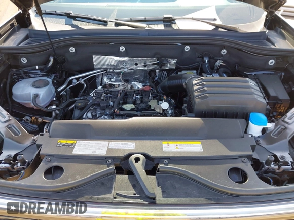 2025 Volkswagen Atlas SE with VIN 1V2WR2CAXSC519735, listed as a IAAI auction lot 42014761 with 2,957 mi miles and . Bid and sale history available at DreamBid. Image 10.