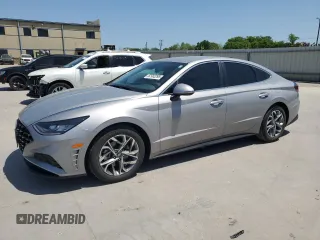 2023 Hyundai Sonata SEL z VIN KMHL64JA8PA278199, wystawiony jako Copart lot #52983295 z przebiegiem 31 372 mil mil oraz Czysty tytuł • Clean title. Historia ofert i sprzedaży dostępna na DreamBid. Obrazek 1.