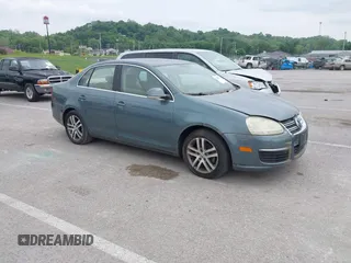 2006 Volkswagen Jetta 2.5L с VIN 3VWSF71K36M626385, выставлен на аукционе IAAI как лот 42288120 с пробегом 135 413 миль миль и . История ставок и продаж доступна на DreamBid. Изображение 1.