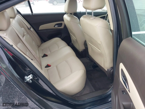 2015 Chevrolet Cruze LT with VIN 1G1PE5SB9F7272325, listed as a IAAI auction lot 40996288 with 69,969 mi miles. Bid and sale history available at carsss.com. Image 8.
