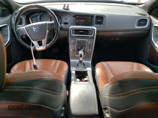 2015 Volvo V60 T5 Drive-E Premier Plus with VIN YV140MEC4F1204163, listed as a Copart auction lot 62983433 with 117,836 mi miles. Bid and sale history available at carsss.com. Image 8.
