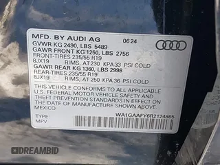 2024 Audi Q5 S line Premium with VIN WA1GAAFY6R2124865, listed as a IAAI auction lot 41598533 with 4,720 mi miles and . Bid and sale history available at DreamBid. Image 9.