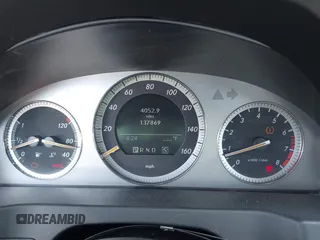 2008 Mercedes-Benz C 350 Sport z VIN WDDGF56X78F044705, wystawiony jako IAAI lot #42309460 z przebiegiem 137 869 mil mil oraz . Historia ofert i sprzedaży dostępna na DreamBid. Obrazek 7.