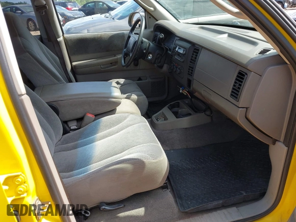 2004 Dodge Dakota Sport z VIN 1D7HG38N14S752273, wystawiony jako IAAI lot #42311042 z przebiegiem 157 402 mil mil oraz . Historia ofert i sprzedaży dostępna na DreamBid. Obrazek 5.
