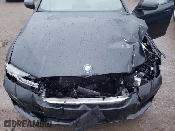 2022 BMW 5 Series 530i xDrive with VIN WBA13BJ07NCK90049, listed as a Copart auction lot 84477194 with 33,007 mi miles and Salvage Title. Bid and sale history available at carsss.com. Image 11.