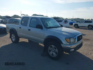 2001 Toyota Tacoma with VIN 5TEHN72N51Z810425, listed as a IAAI auction lot 41465398 with 233,126 mi miles and . Bid and sale history available at carsss.com. Image 1.