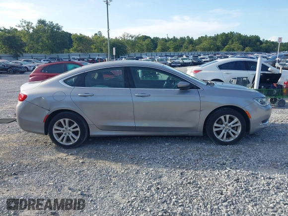 2015 Chrysler 200 Limited z VIN 1C3CCCAB2FN598758, wystawiony jako IAAI lot #42695873 z przebiegiem 108 508 mil mil oraz . Historia ofert i sprzedaży dostępna na DreamBid. Obrazek 13.