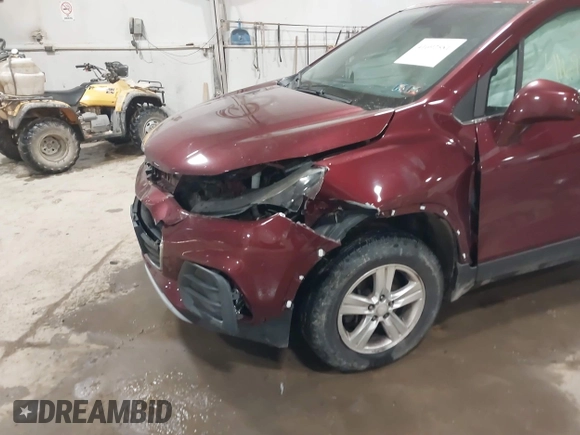 2017 Chevrolet Trax LT with VIN 3GNCJPSB9HL184572, listed as a IAAI auction lot 41692581 with 86,656 mi miles. Bid and sale history available at carsss.com. Image 6.