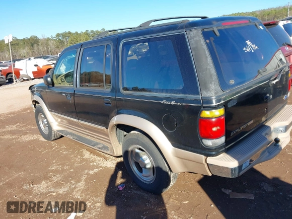 1996 Ford Explorer XL z VIN 1FMDU32XXTUA15079, wystawiony jako IAAI lot #41325714 z przebiegiem 146 639 mil mil oraz . Historia ofert i sprzedaży dostępna na DreamBid. Obrazek 3.
