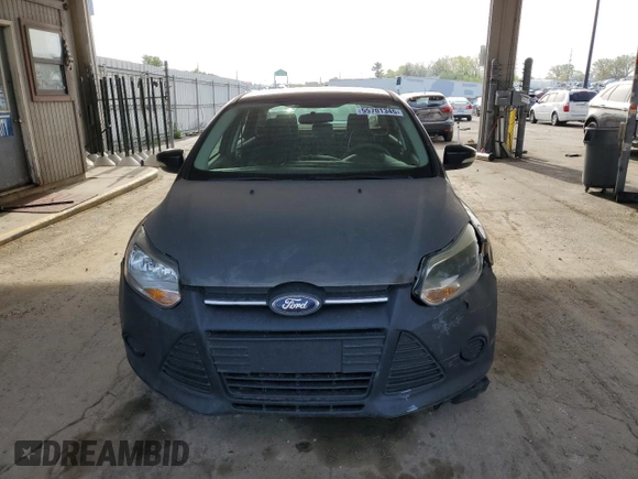 2013 Ford Focus SE z VIN 1FADP3F26DL106275, wystawiony jako Copart lot #55701345 z przebiegiem 117 897 mil mil oraz Szkody całkowita. Historia ofert i sprzedaży dostępna na DreamBid. Obrazek 5.