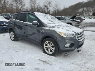 2017 Ford Escape SE with VIN 1FMCU9G96HUB27779, listed as a Copart auction lot 46058715 with 110,904 mi miles and Salvage Title. Bid and sale history available at carsss.com. Image 4.
