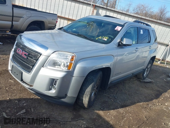 2015 GMC Terrain SLE with VIN 2GKALREK6F6354135, listed as a IAAI auction lot 41516383 with 140,905 mi miles. Bid and sale history available at carsss.com. Image 2.