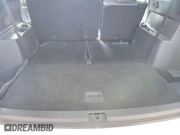 2024 Volkswagen Atlas SE with VIN 1V2HR2CA2RC556331, listed as a IAAI auction lot 42806429 with 25,239 mi miles and . Bid and sale history available at DreamBid. Image 25.