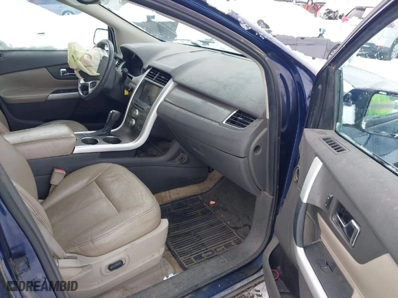 2011 Ford Edge SEL with VIN 2FMDK3JC6BBB38533, listed as a IAAI auction lot 41176380 with 200,909 mi miles. Bid and sale history available at carsss.com. Image 5.