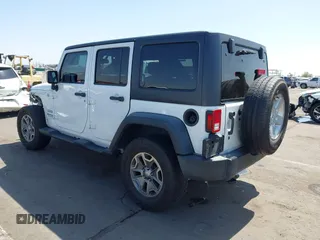 2016 Jeep Wrangler Unlimited Sport z VIN 1C4BJWDG4GL288615, wystawiony jako IAAI lot #42520924 z przebiegiem 113 594 mil mil oraz . Historia ofert i sprzedaży dostępna na DreamBid. Obrazek 3.