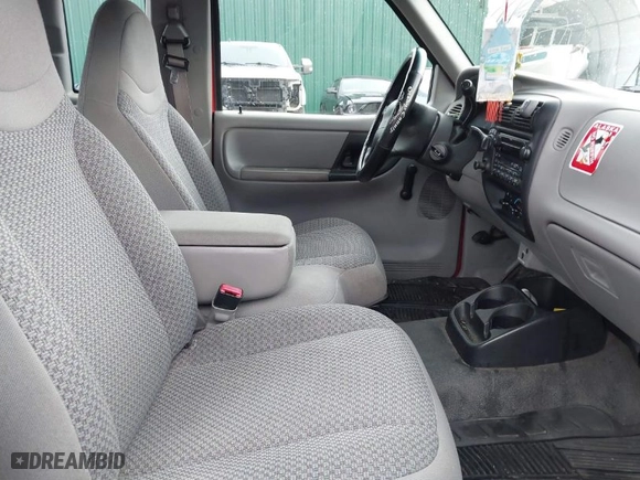 1998 Ford Ranger XL with VIN 1FTZR15U5WPB09861, listed as a IAAI auction lot 41626319 with 135,807 mi miles. Bid and sale history available at carsss.com. Image 5.