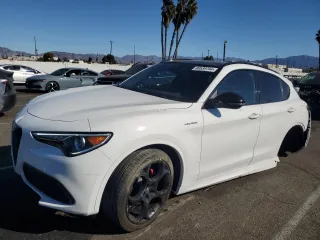 2022 Alfa Romeo Stelvio Veloce z VIN ZASPAKBN3N7D41558, wystawiony jako Copart lot #80539794 z przebiegiem 17 807 mil mil oraz Szkoda całkowita • Salvage title. Historia ofert i sprzedaży dostępna na DreamBid. Obrazek 1.