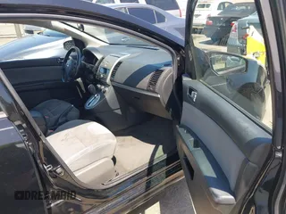 2012 Nissan Sentra SR z VIN 3N1AB6AP6CL616342, wystawiony jako IAAI lot #42408224 z przebiegiem 138 454 mil mil oraz . Historia ofert i sprzedaży dostępna na DreamBid. Obrazek 5.