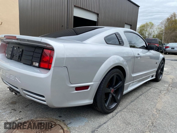 2007 Ford Mustang GT Deluxe with VIN 1ZVFT82H075200647, listed as a Copart auction lot 82534524 with 73,813 mi miles and Clean Title. Bid and sale history available at carsss.com. Image 4.