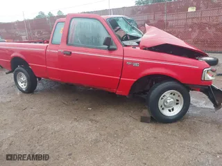1997 Ford Ranger XL with VIN 1FTCR14A8VPA82103, listed as a IAAI auction lot 40809996 with 1 mi miles. Bid and sale history available at carsss.com. Image 1.