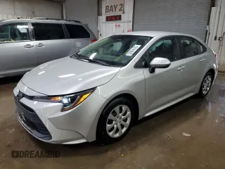 2025 Toyota Corolla LE z VIN 5YFB4MDE8SP231909, wystawiony jako Copart lot #52864435 z przebiegiem 4748 mil mil oraz Szkody całkowita. Historia ofert i sprzedaży dostępna na DreamBid. Obrazek 1.
