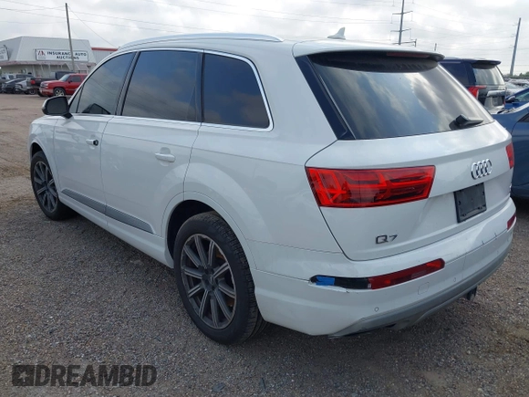 2017 Audi Q7 Premium Plus with VIN WA1LAAF71HD024553, listed as a IAAI auction lot 42165924 with Not provided miles and . Bid and sale history available at DreamBid. Image 3.