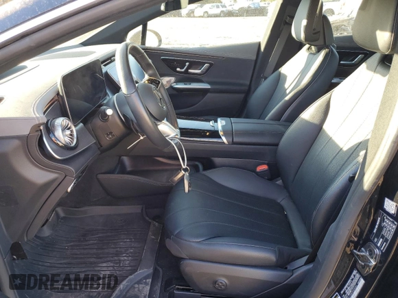 2023 Mercedes-Benz EQE 350 z VIN W1KEG1CB4PF024240, wystawiony jako Copart lot #78620484 z przebiegiem 24 688 mil mil oraz Szkoda całkowita • Salvage title. Historia ofert i sprzedaży dostępna na DreamBid. Obrazek 7.