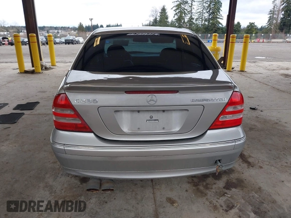 2003 Mercedes-Benz C 230 Kompressor with VIN WDBRF40J43F385553, listed as a IAAI auction lot 41614596 with 196,640 mi miles and . Bid and sale history available at DreamBid. Image 15.