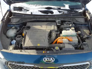 2018 Kia Niro LX with VIN KNDCB3LC3J5210563, listed as a IAAI auction lot 41570690 with 102,613 mi miles. Bid and sale history available at carsss.com. Image 10.