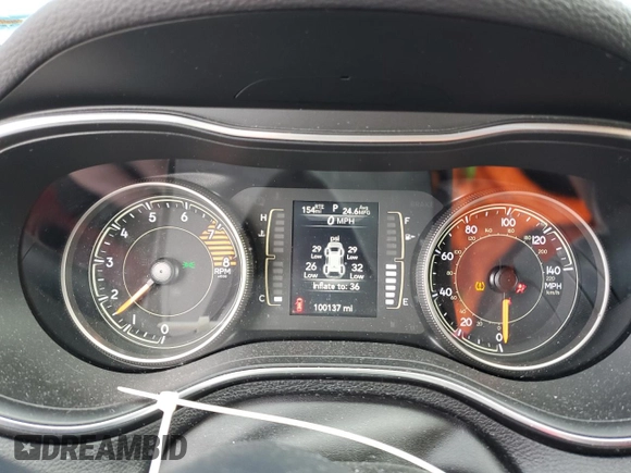 2019 Jeep Cherokee Latitude with VIN 1C4PJLCX3KD129402, listed as a Copart auction lot 43176705 with 100,137 mi miles and Salvage Title. Bid and sale history available at carsss.com. Image 9.
