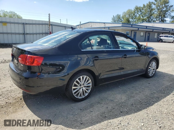2014 Volkswagen Jetta SEL z VIN 3VWL17AJ2EM390112, wystawiony jako Copart lot #58094365 z przebiegiem Nie podano mil oraz Czysty tytuł • Clean title. Historia ofert i sprzedaży dostępna na DreamBid. Obrazek 3.