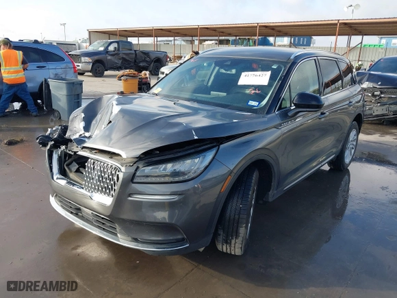 2020 Lincoln Corsair Standard with VIN 5LMCJ1C92LUL25801, listed as a IAAI auction lot 41776427 with 53,260 mi miles. Bid and sale history available at carsss.com. Image 18.