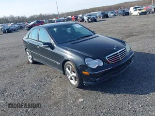 2006 Mercedes-Benz C Sport with VIN WDBRF52H06A891480, listed as a IAAI auction lot 41915503 with 175,446 mi miles. Bid and sale history available at carsss.com. Image 1.